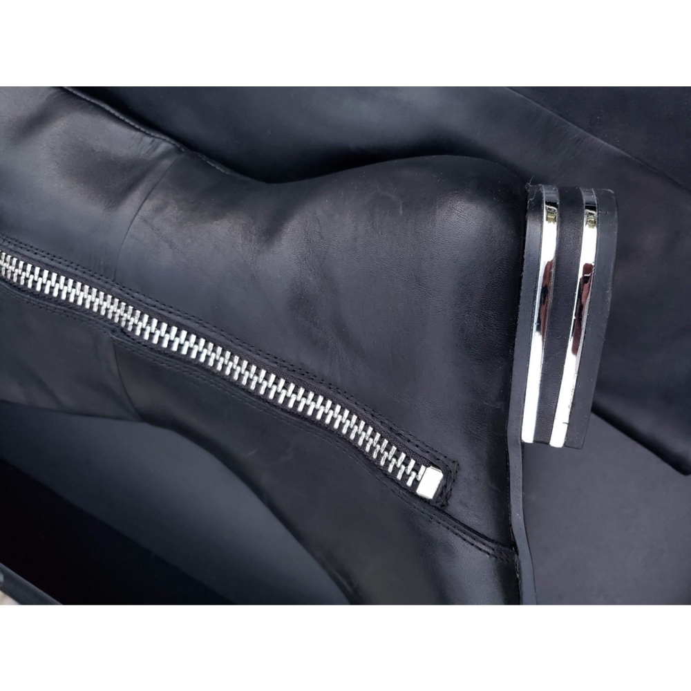 Tall knee leather DKNY boots - Picture 2 of 6